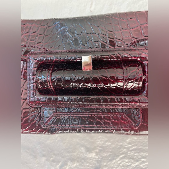 White House Black Market Maroon Faux Snakeskin Clutch or Shoulder Bag - Picture 3 of 7
